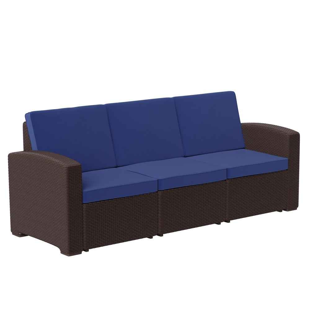Contemporary Outdoor Sofa. Picture 1