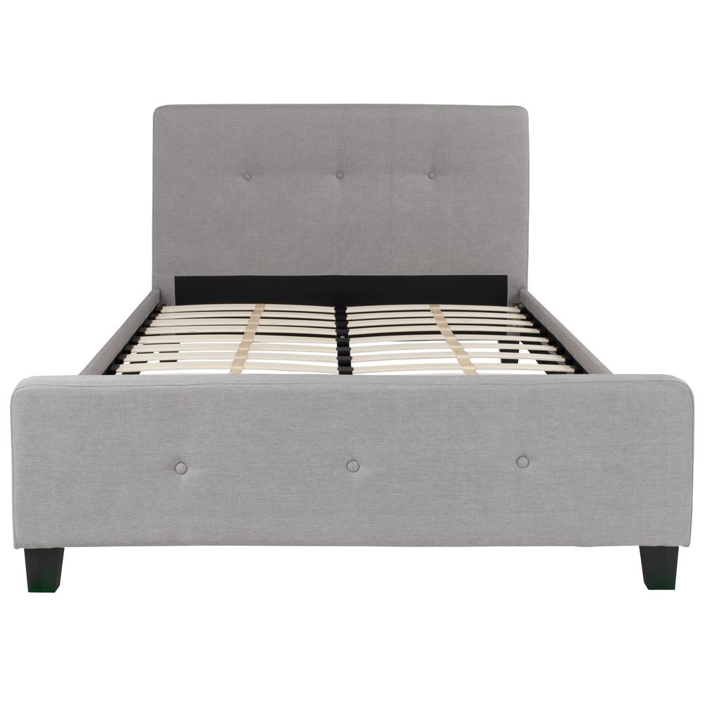 Full Size Three Button Tufted Upholstered Platform Bed in Light Gray Fabric. Picture 3