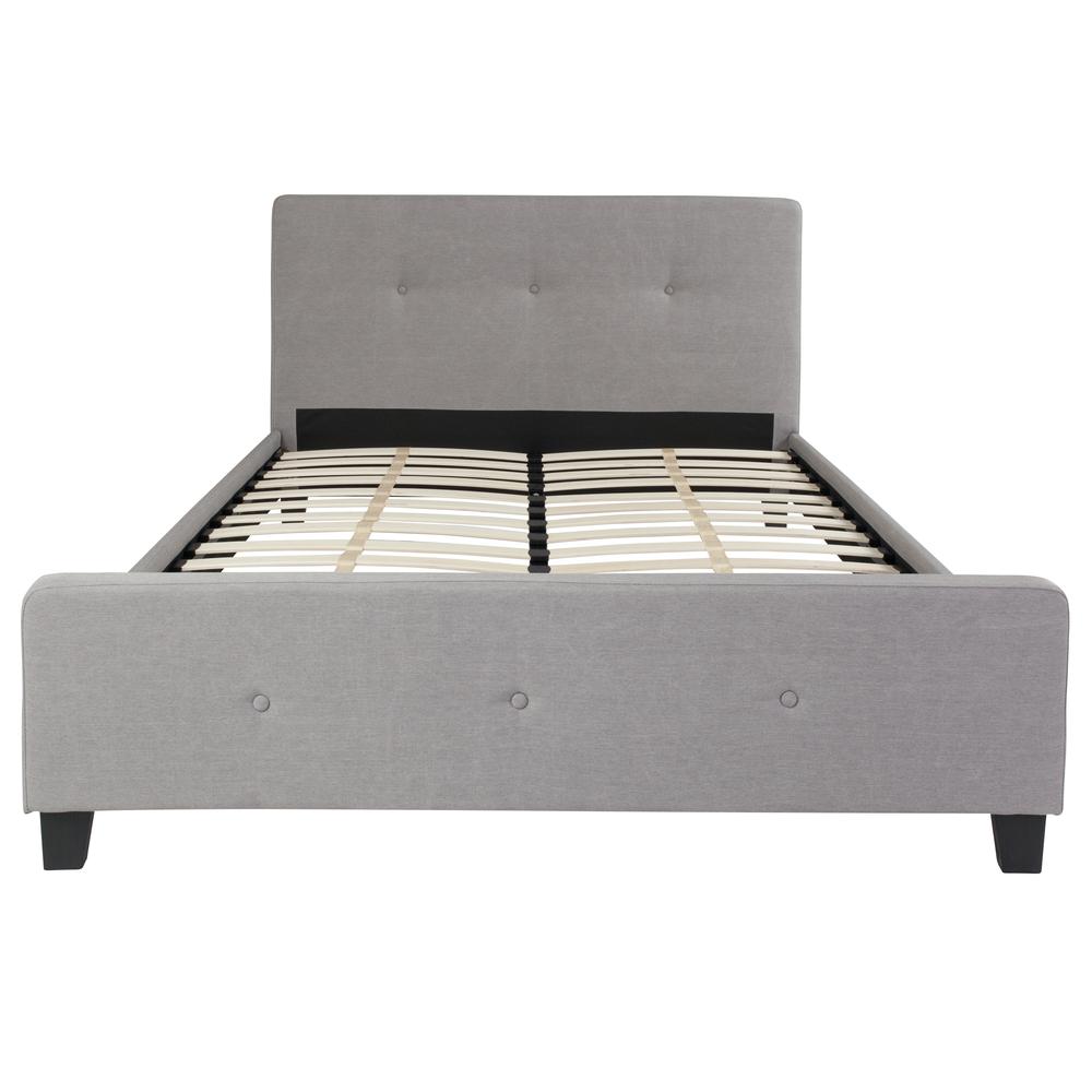 Queen Size Three Button Tufted Upholstered Platform Bed in Light Gray Fabric. Picture 3