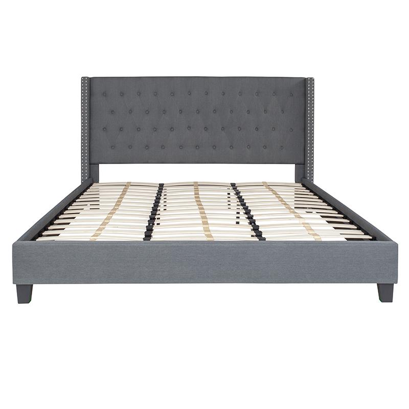 King Size Tufted Upholstered Platform Bed in Dark Gray Fabric. Picture 3