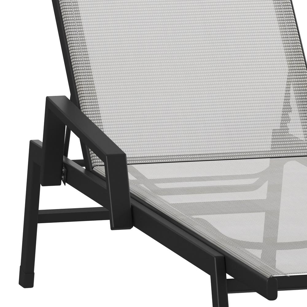 Modern Outdoor Chaise Lounge Chair. Picture 2