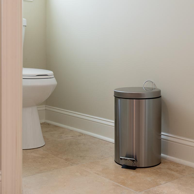 Stainless Steel Fingerprint Resistant Soft Close, Step Trash Can - 5.3 Gallons. Picture 1