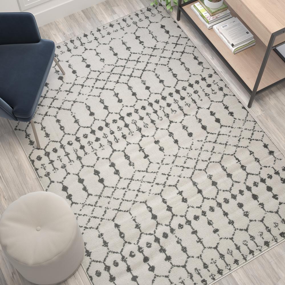 Geometric Bohemian Low Pile Rug - 5' x 7' -Ivory/Gray Polyester. Picture 5