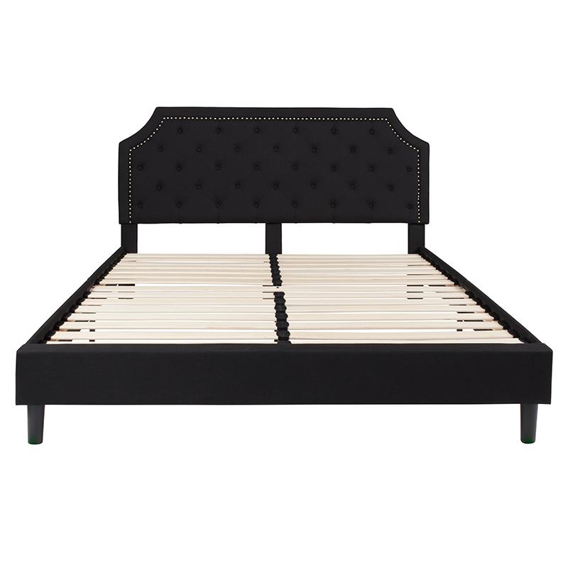 King Size Tufted Upholstered Platform Bed in Black Fabric. Picture 3