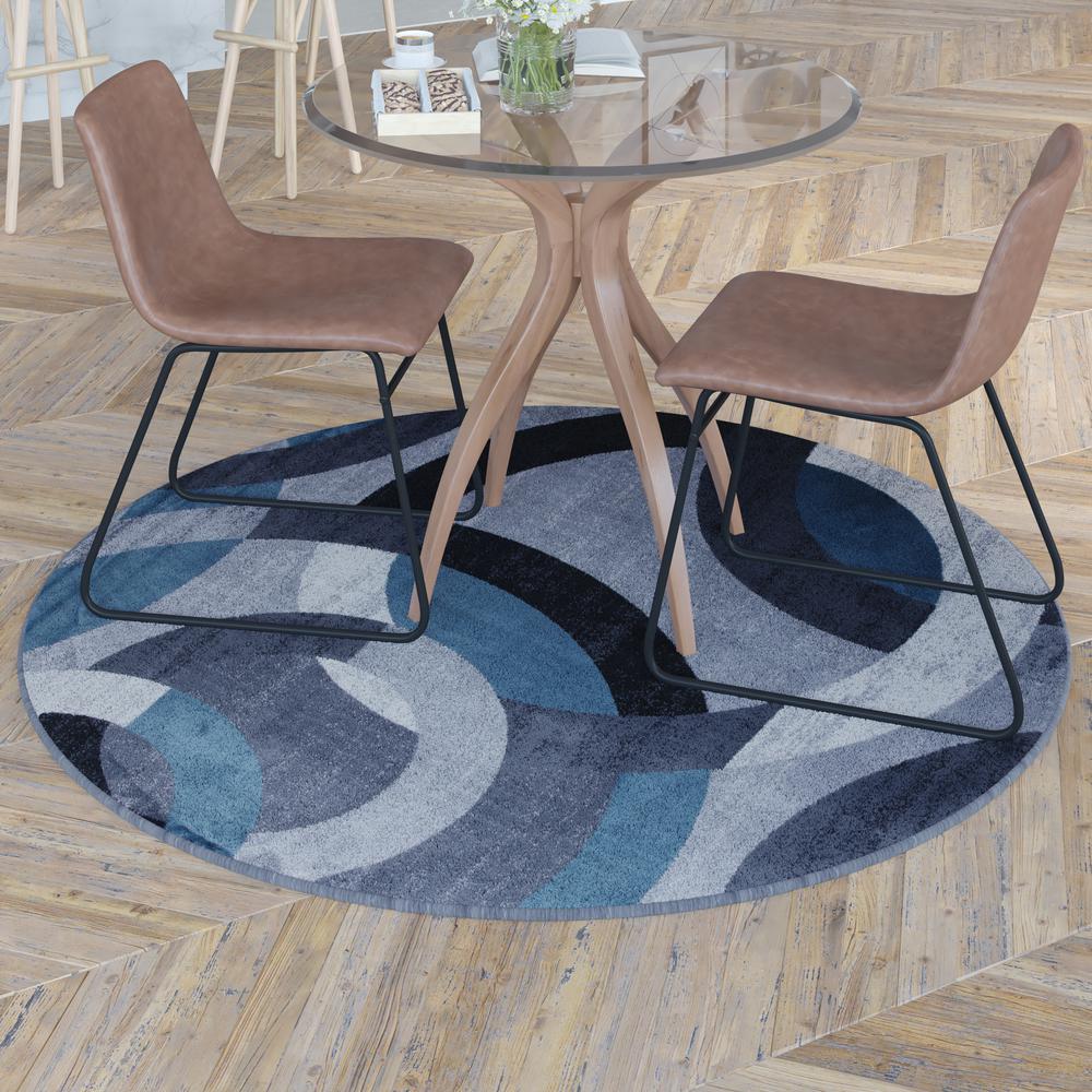 Geometric 5' x 5' Blue and Gray Round Olefin Area Rug, Living Room, Bedroom. Picture 6