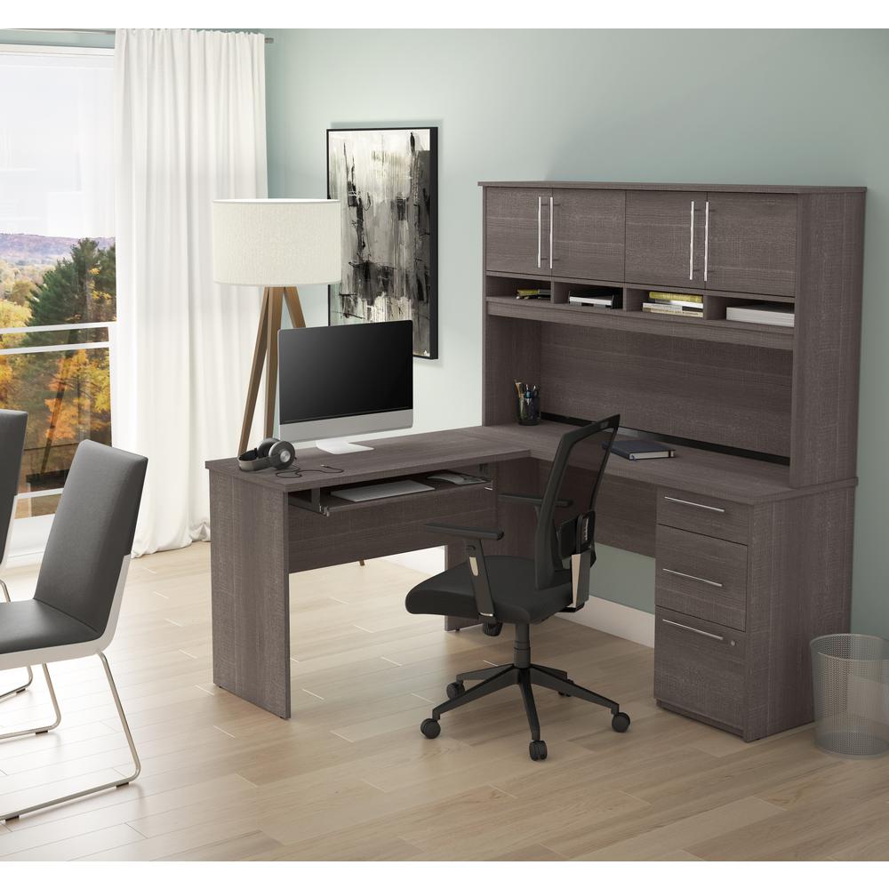 Innova Plus L-shaped desk in Bark Gray. Picture 2