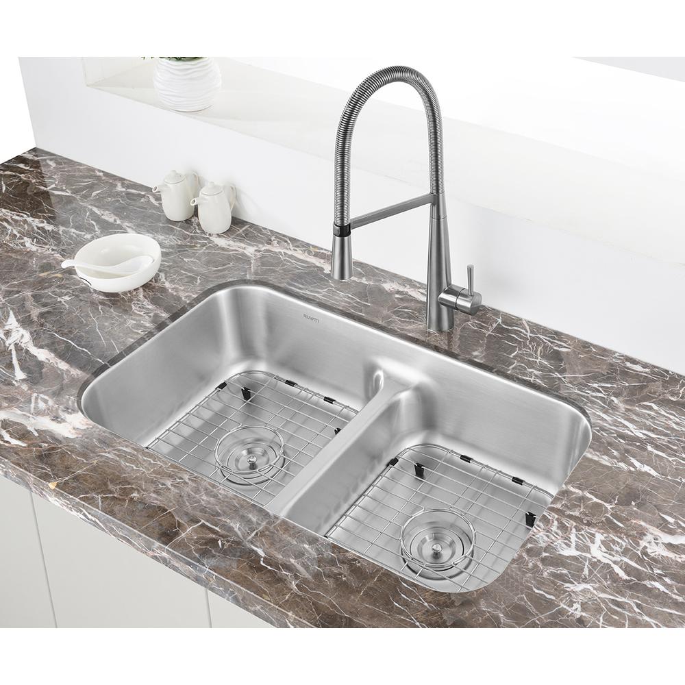 Ruvati 32-inch Low-Divide 50/50 Double Bowl Undermount 16 Gauge Stainless Steel Undermount Kitchen Sink Low Divide
