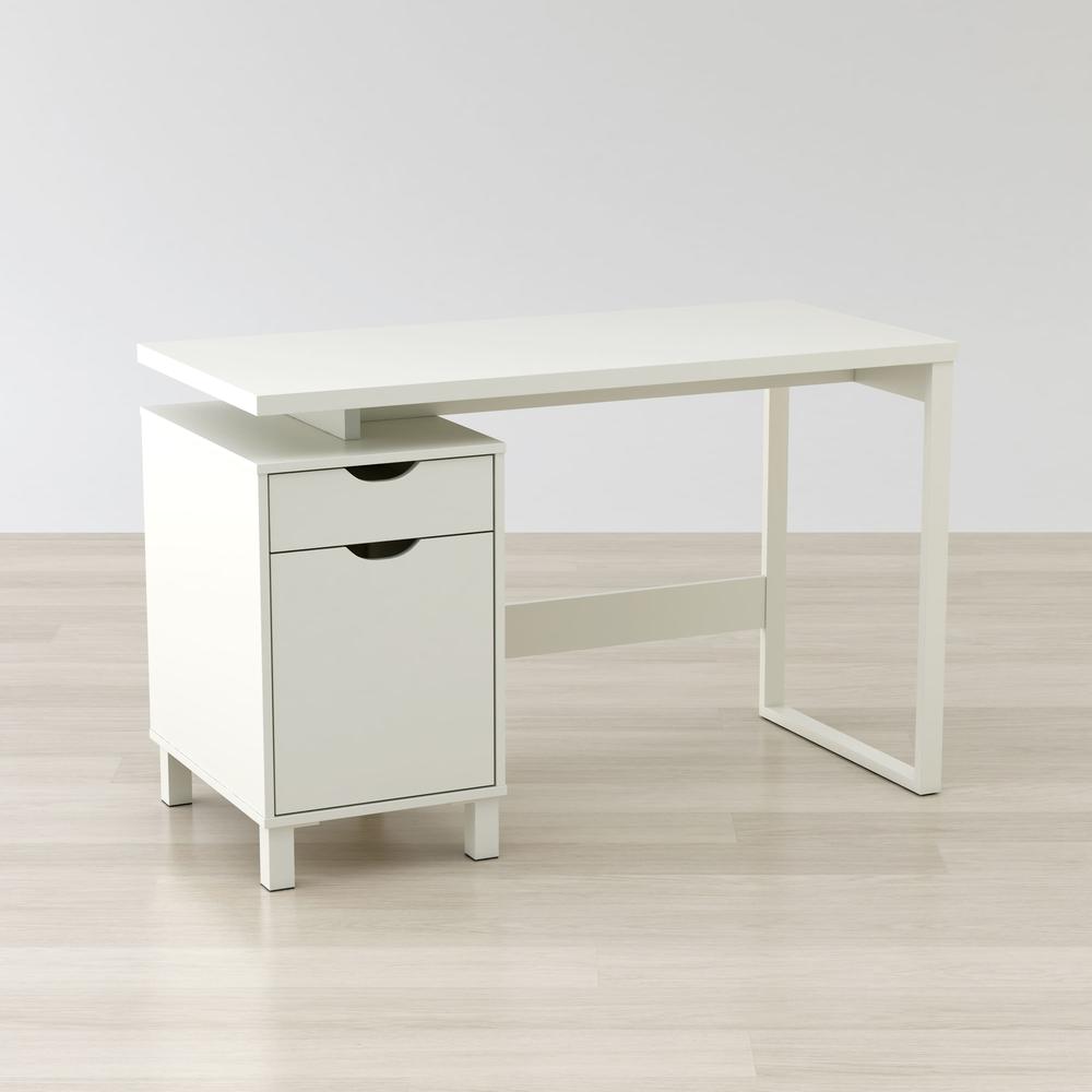 Haslev 47" Writing Desk. Picture 3