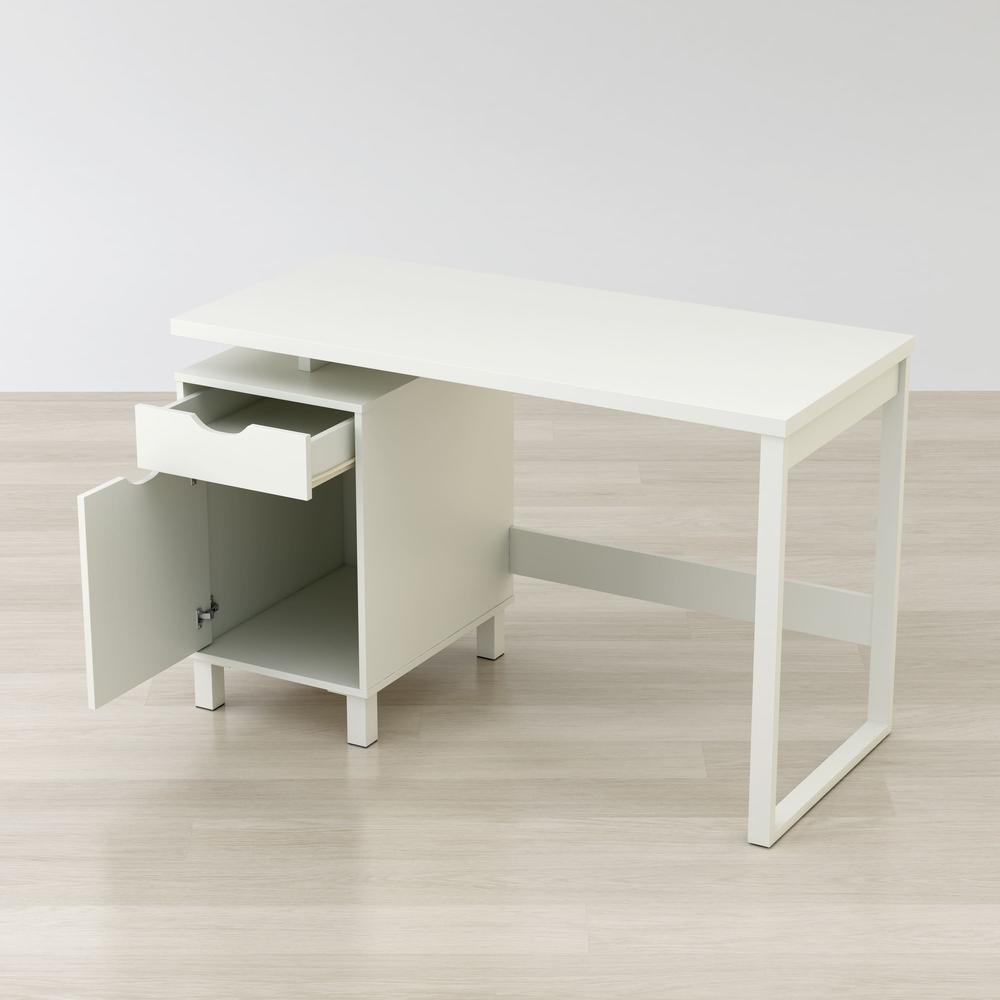 Haslev 47" Writing Desk. Picture 6