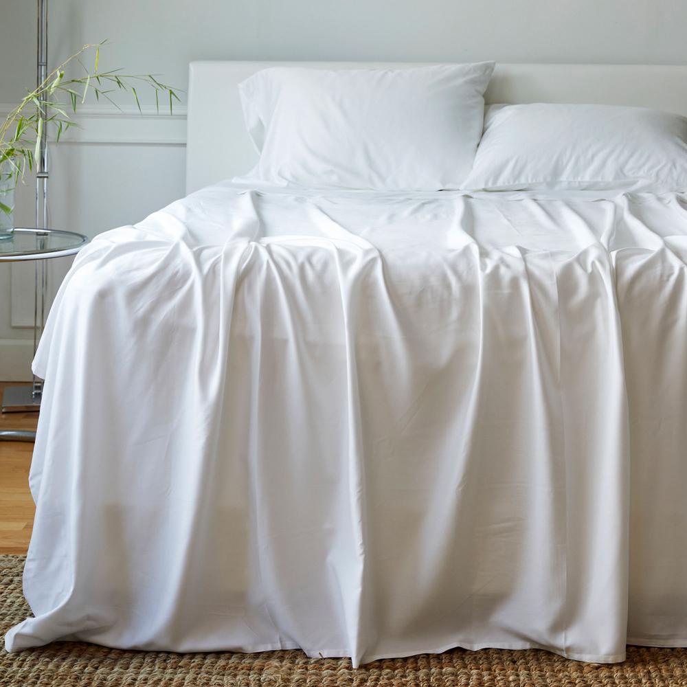 BedVoyage Luxury 100% viscose from Bamboo Bed Sheet Set, Split King - White. Picture 2