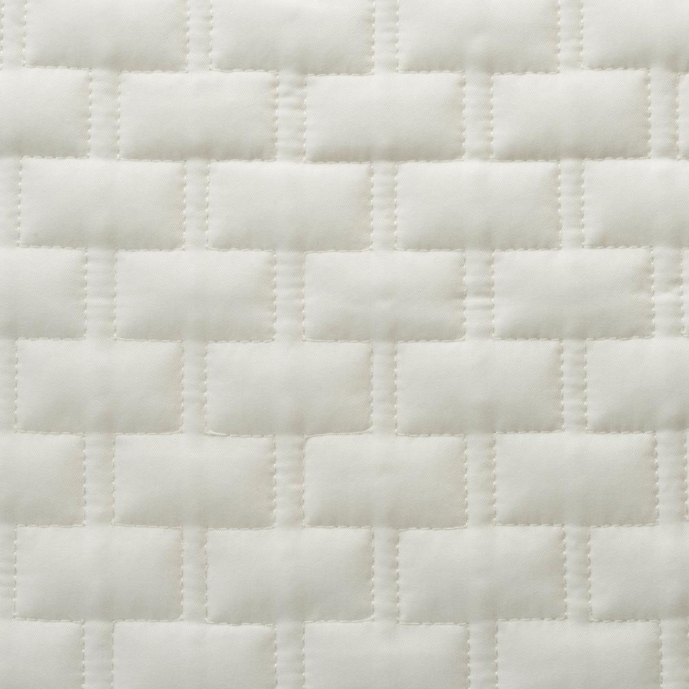 BedVoyage Luxury 100% viscose from Bamboo Quilted Coverlet, King - Ivory. Picture 5