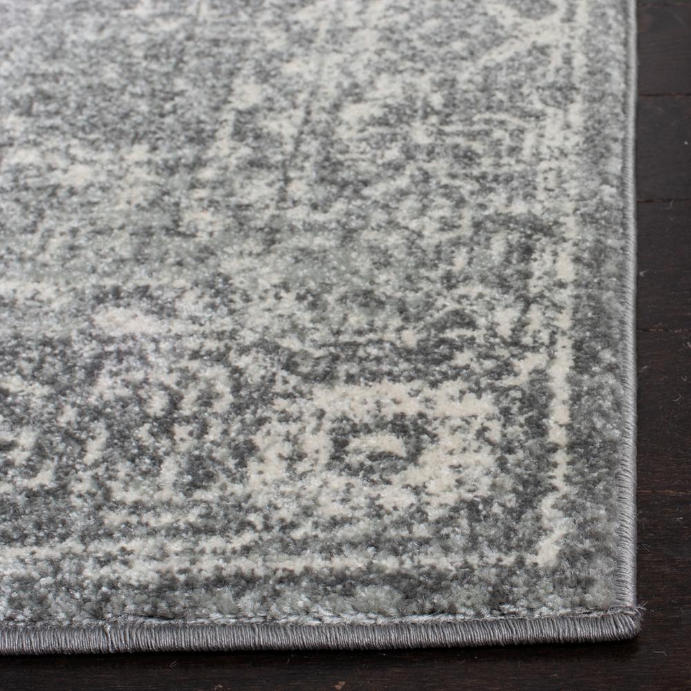 EVOKE, GREY / IVORY, 4' X 6', Area Rug, EVK270S-4. The main picture.