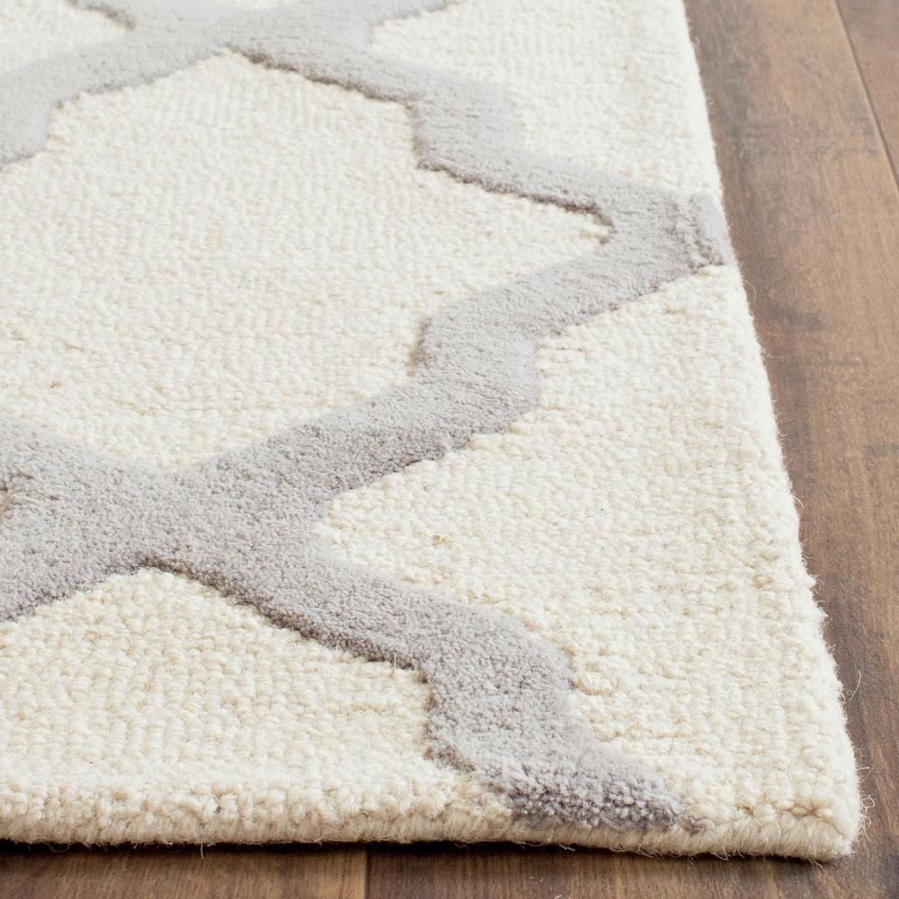 CAMBRIDGE, IVORY / SILVER, 2'-6" X 14', Area Rug. Picture 1