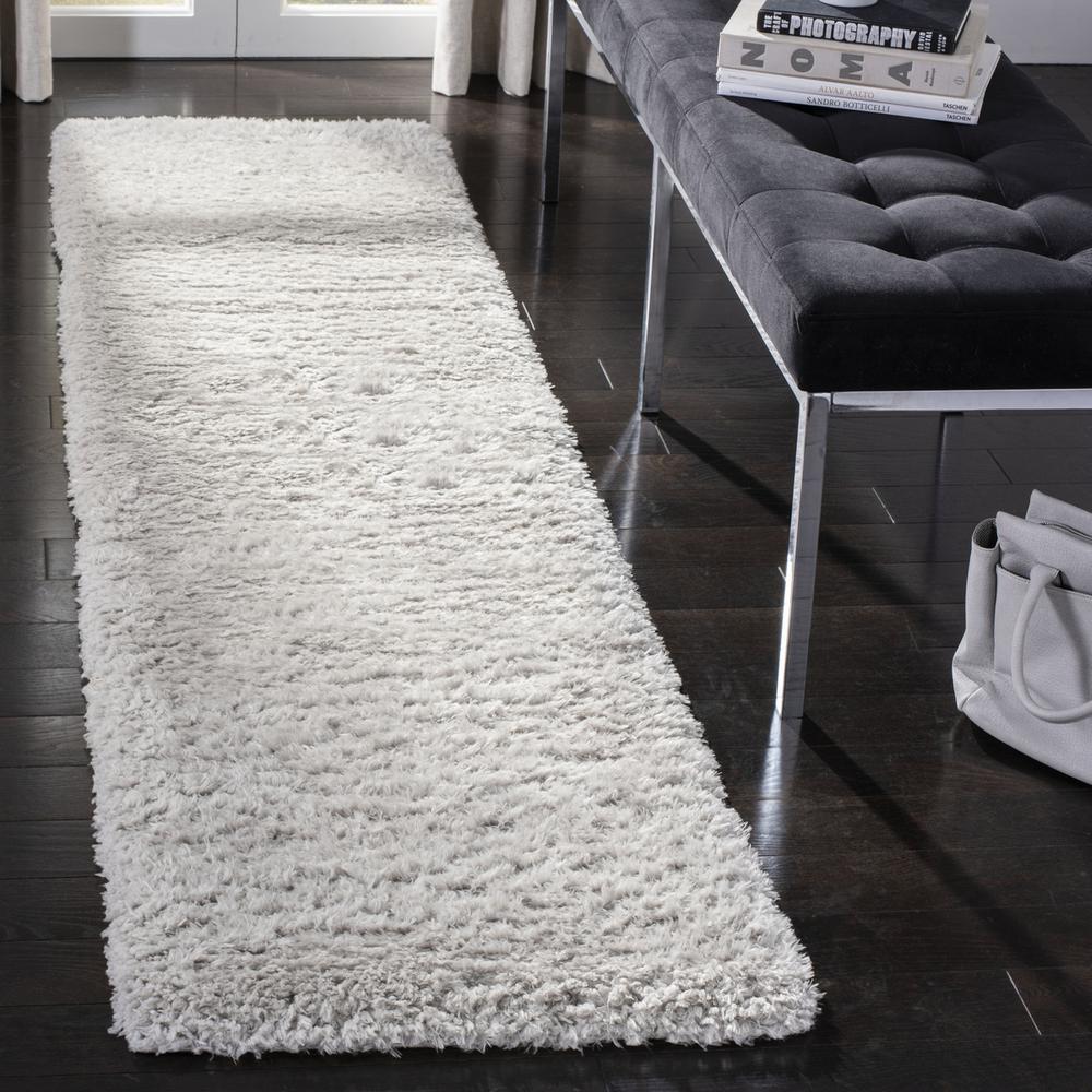 MADRID SHAG 200, SILVER, 6'-7" X 6'-7" Square, Area Rug. The main picture.