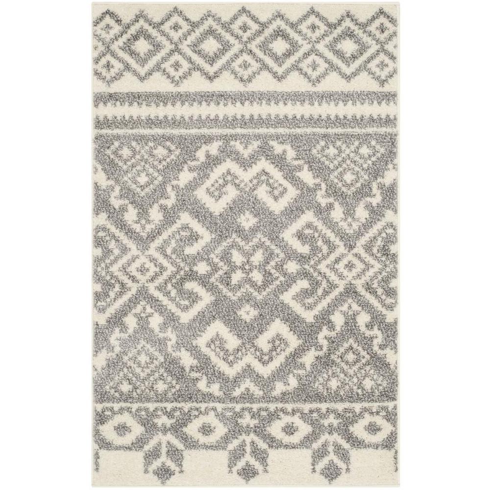 Adirondack, IVORY / SILVER, 2'-6" X 4', Area Rug, ADR107B-24. Picture 1