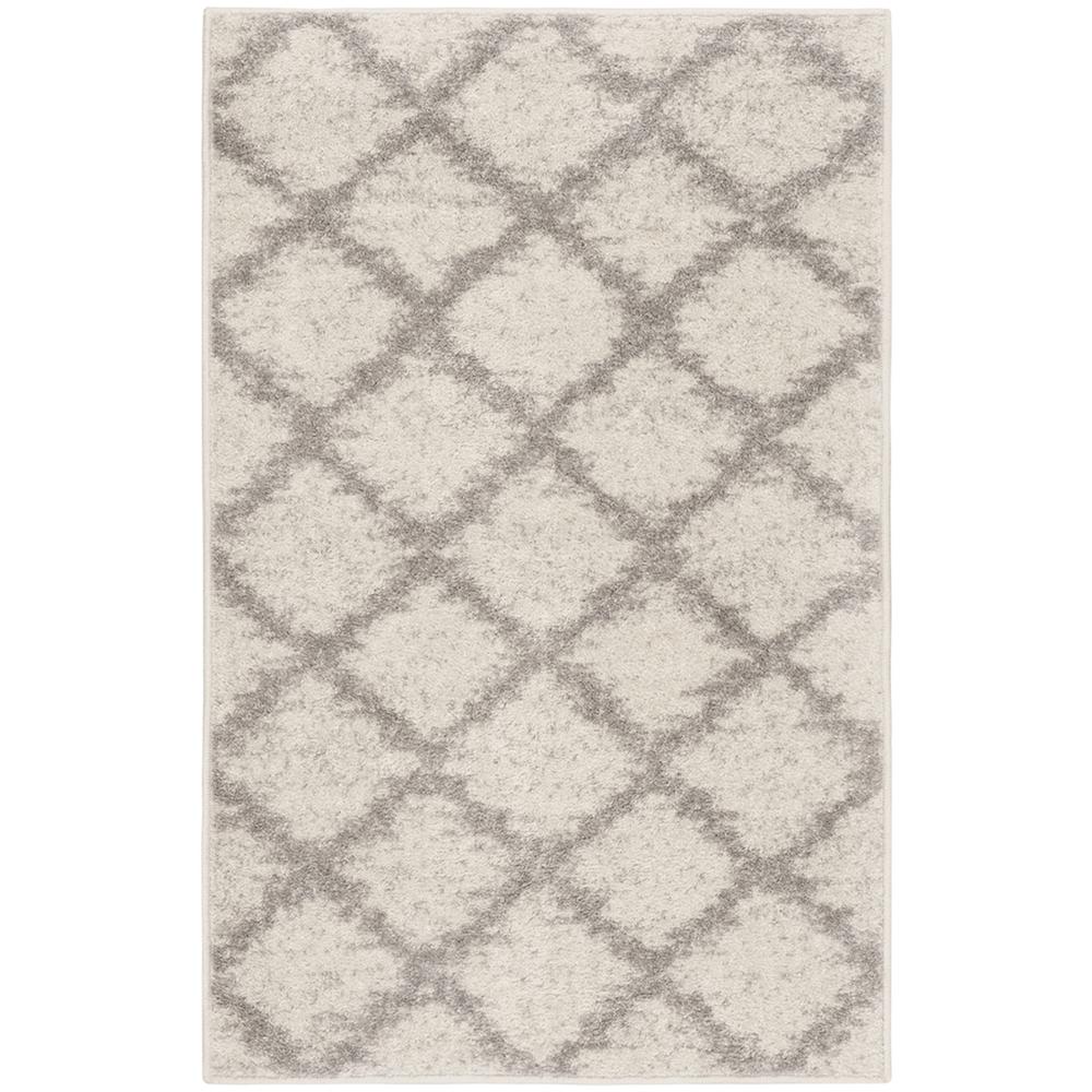 Adirondack, IVORY / SILVER, 2'-6" X 4', Area Rug, ADR122B-24. Picture 1