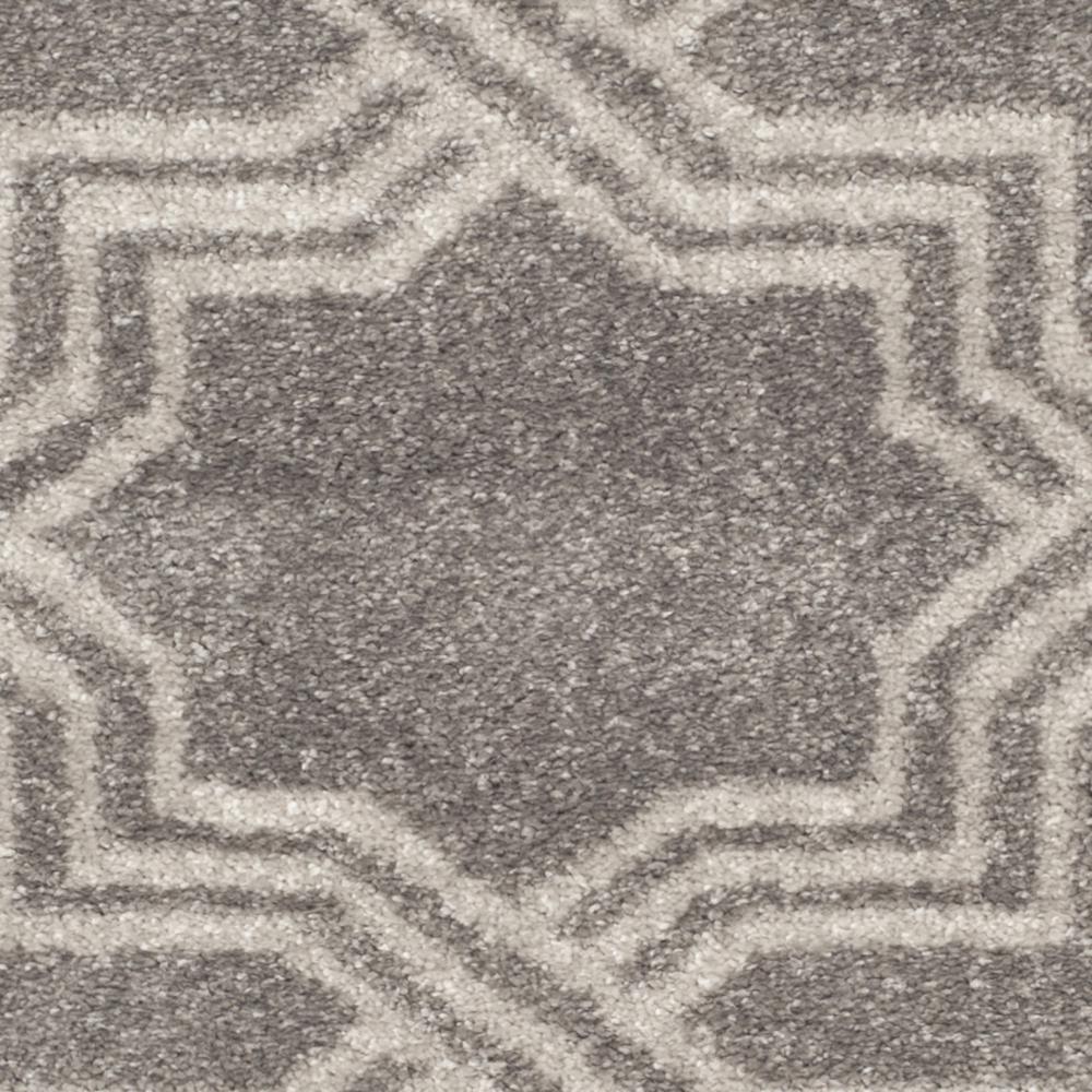 AMHERST, GREY / LIGHT GREY, 2'-6" X 4', Area Rug, AMT413C-24. Picture 2