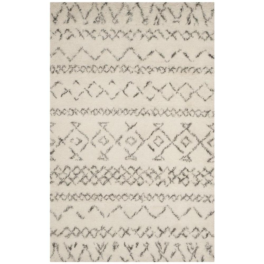 CASABLANCA, IVORY / GREY, 5' X 8', Area Rug, CSB827B-5. Picture 1