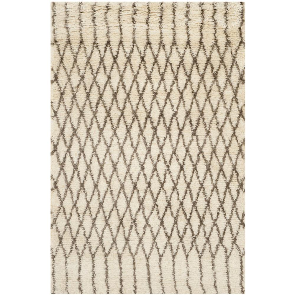 CASABLANCA, IVORY / GREY, 4' X 6', Area Rug, CSB860A-4. Picture 1