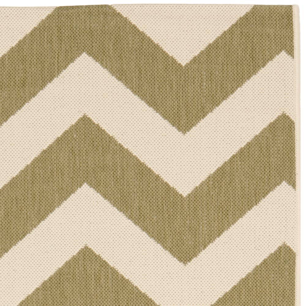 COURTYARD, GREEN / BEIGE, 5'-3" X 7'-7", Area Rug, CY6244-244-5. Picture 3