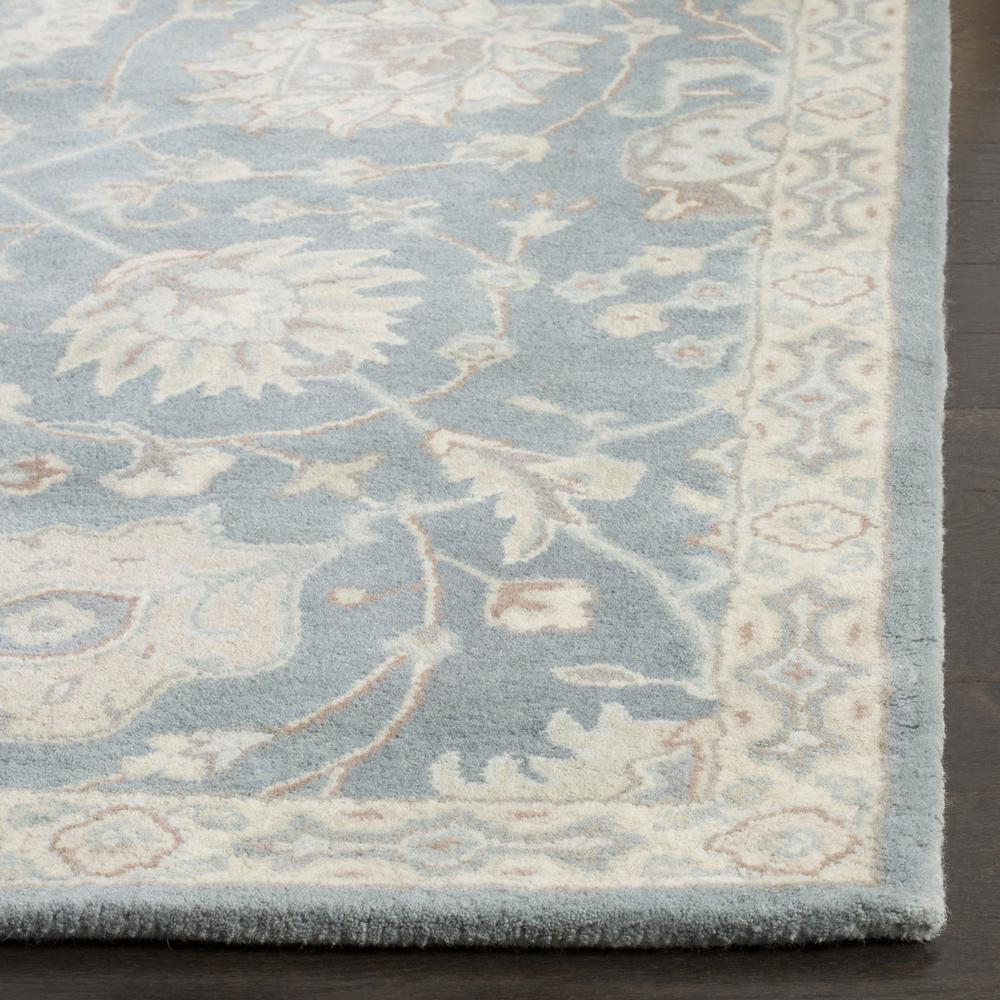 HERITAGE, GREY / IVORY, 5' X 8', Area Rug. Picture 1