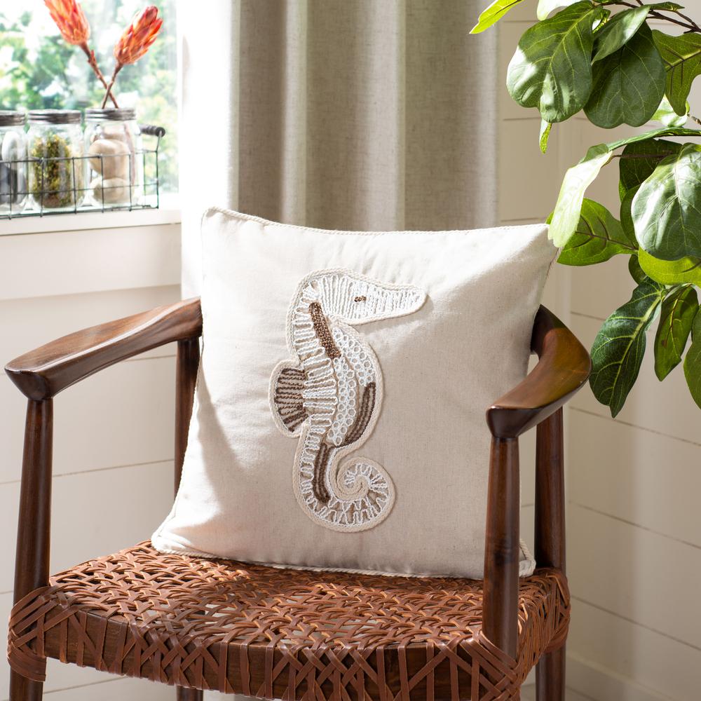 Sanden Seahorse Pillow, Natural. Picture 4