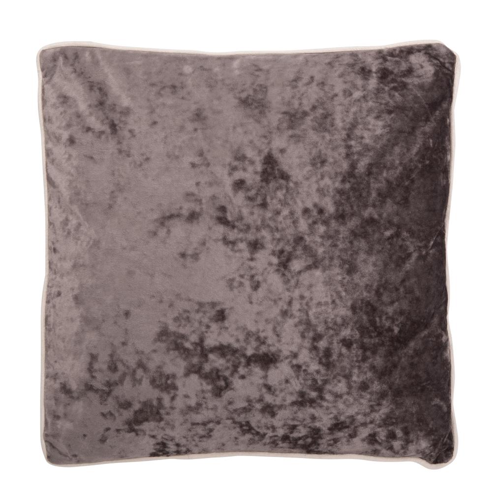 Darian Pillow, Brown. Picture 1