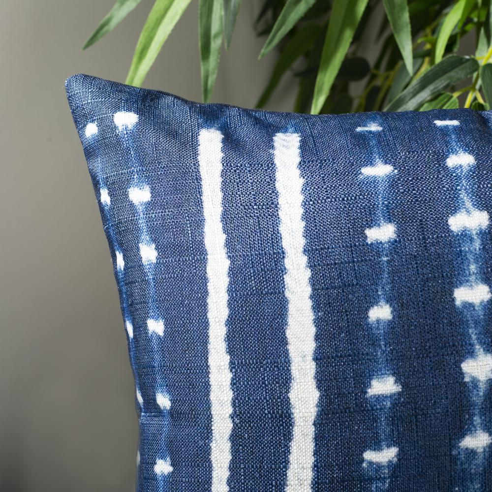 Narla Pillow, Deep Blue/White. Picture 3