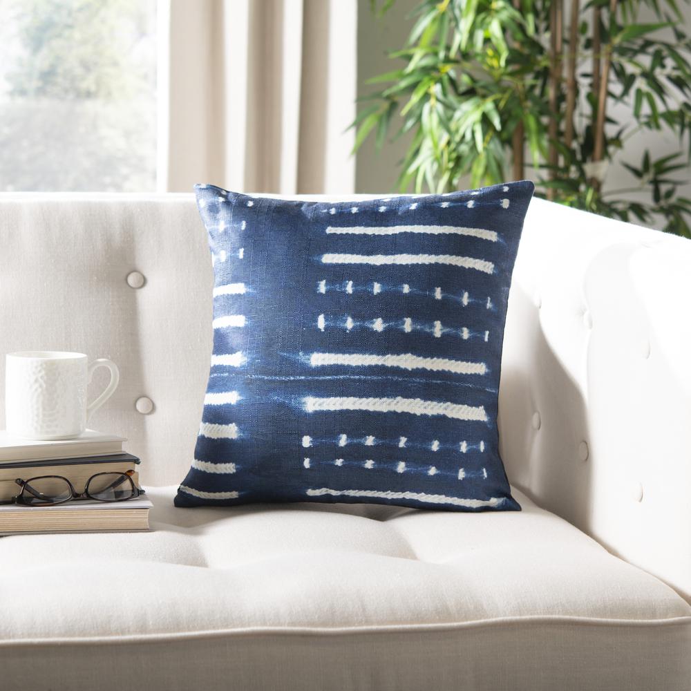 Narla Pillow, Deep Blue/White. Picture 5