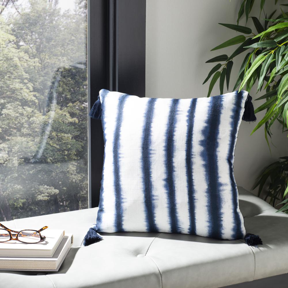 Cassia Pillow, Navy/White. Picture 6