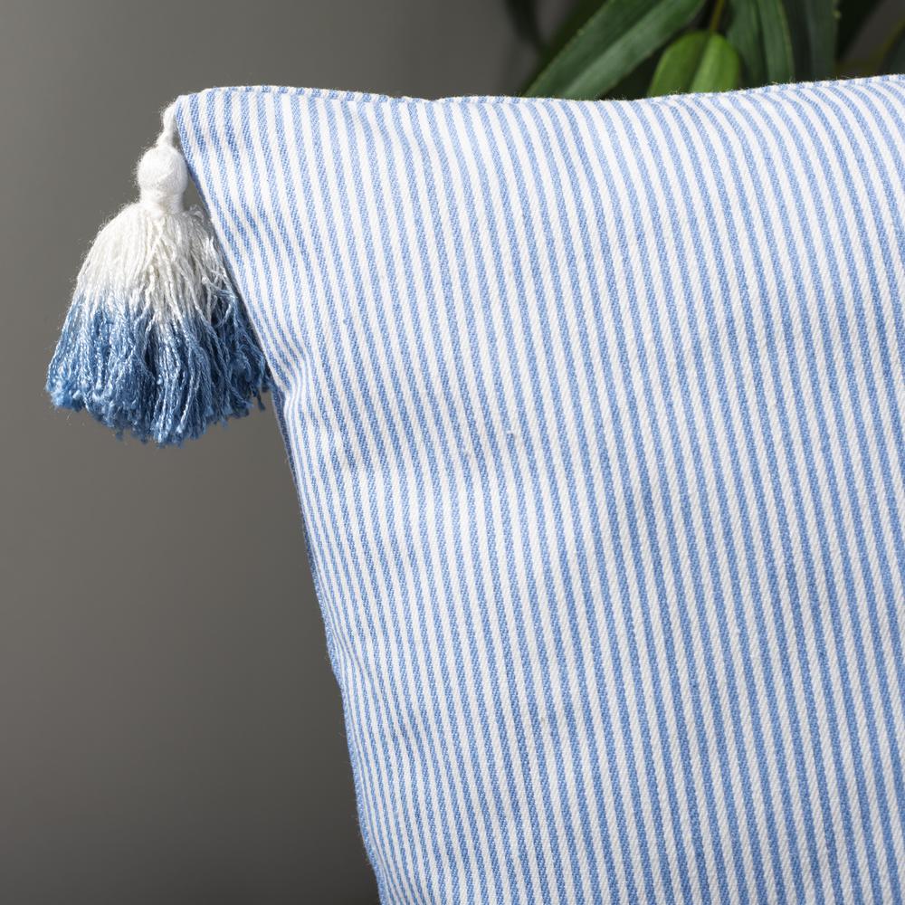 Sidney Pillow, Blue/White. Picture 3