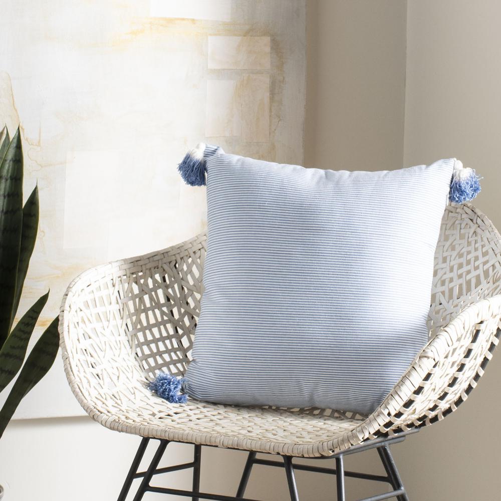 Sidney Pillow, Blue/White. Picture 4
