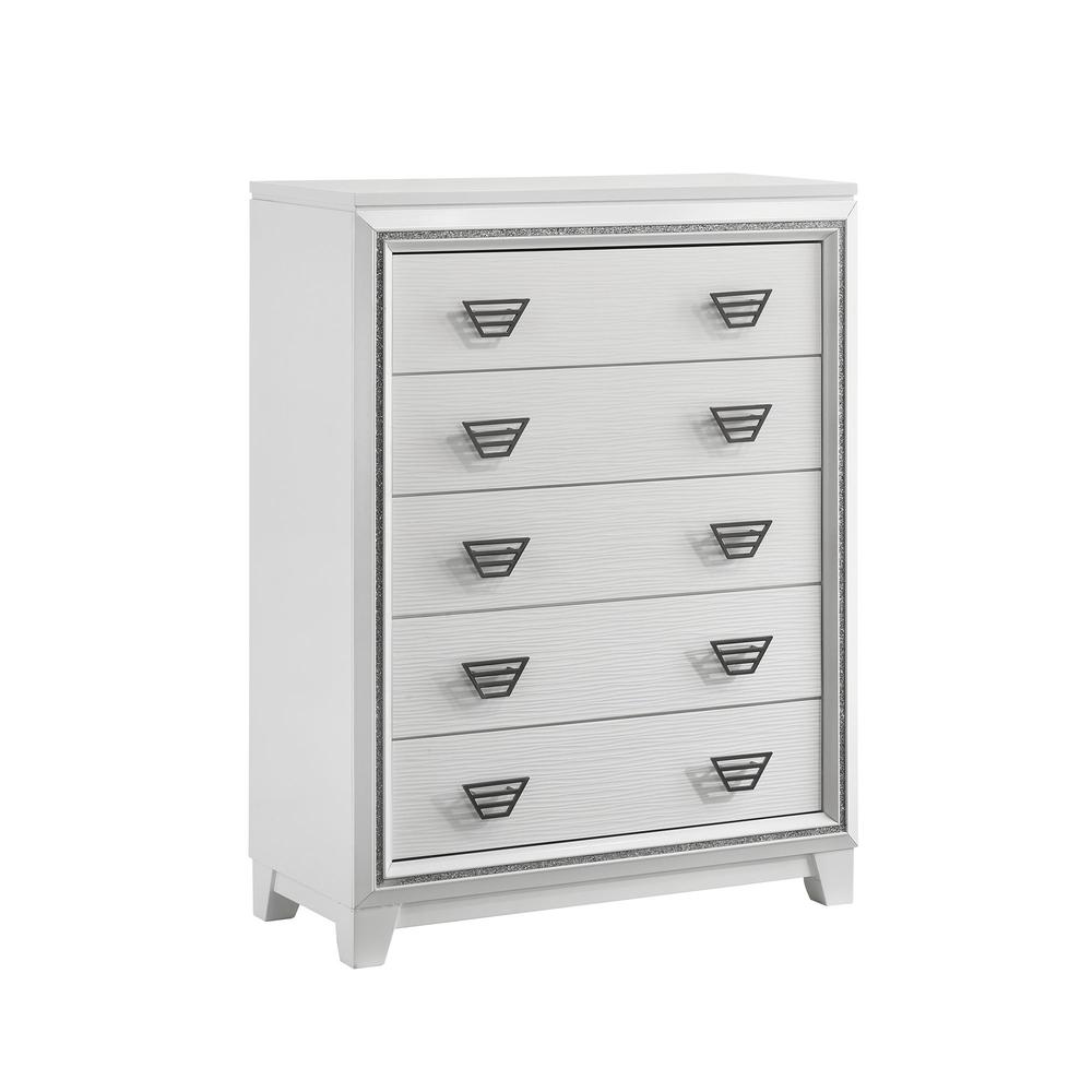 Picket House Furnishings Taunder Chest in White. Picture 4
