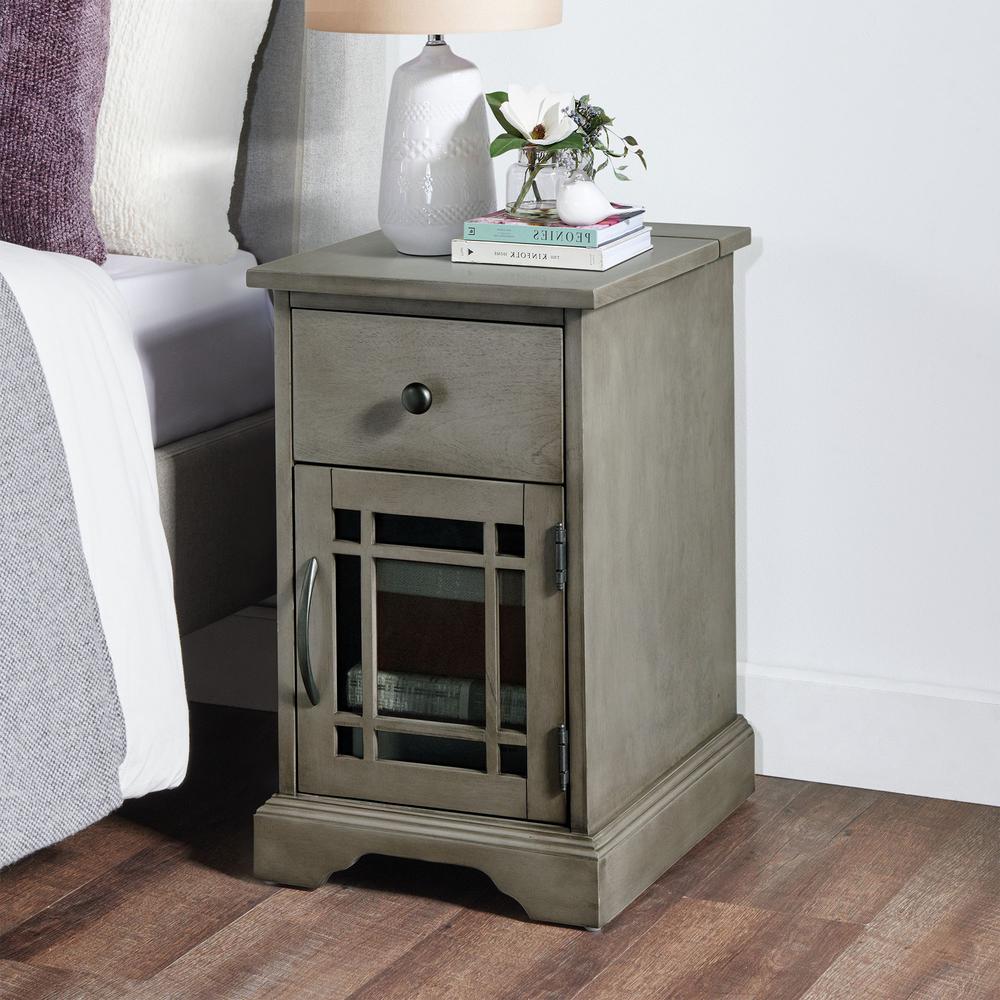 Picket House Furnishings Kian Side Table in Grey. Picture 2