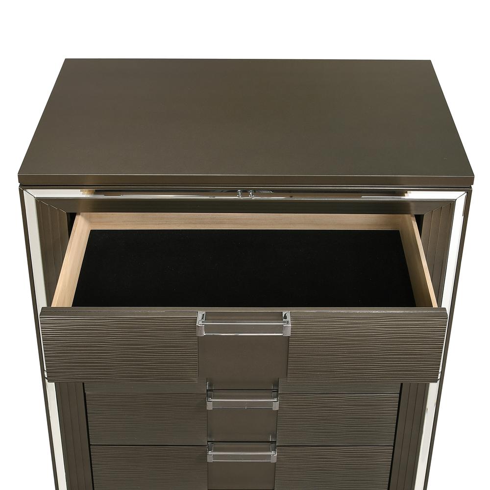 Charlotte 5-Drawer Flip-Top Chest. Picture 14