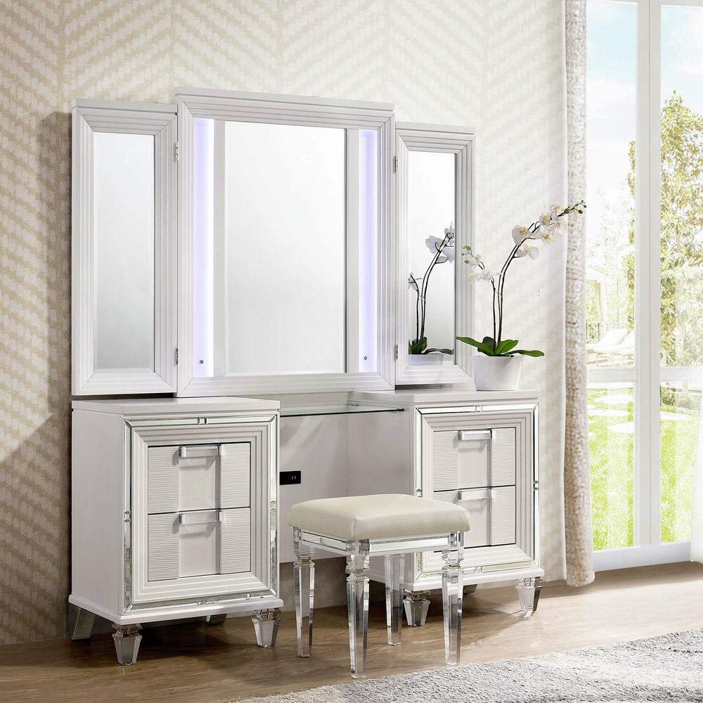 Picket House Furnishings Charlotte 3PC Vanity Set in White. Picture 3