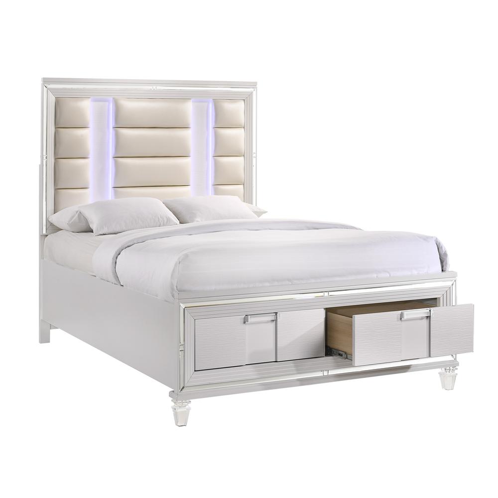 Picket House Furnishings Charlotte 2-Drawer Queen Storage Bed in White. Picture 1