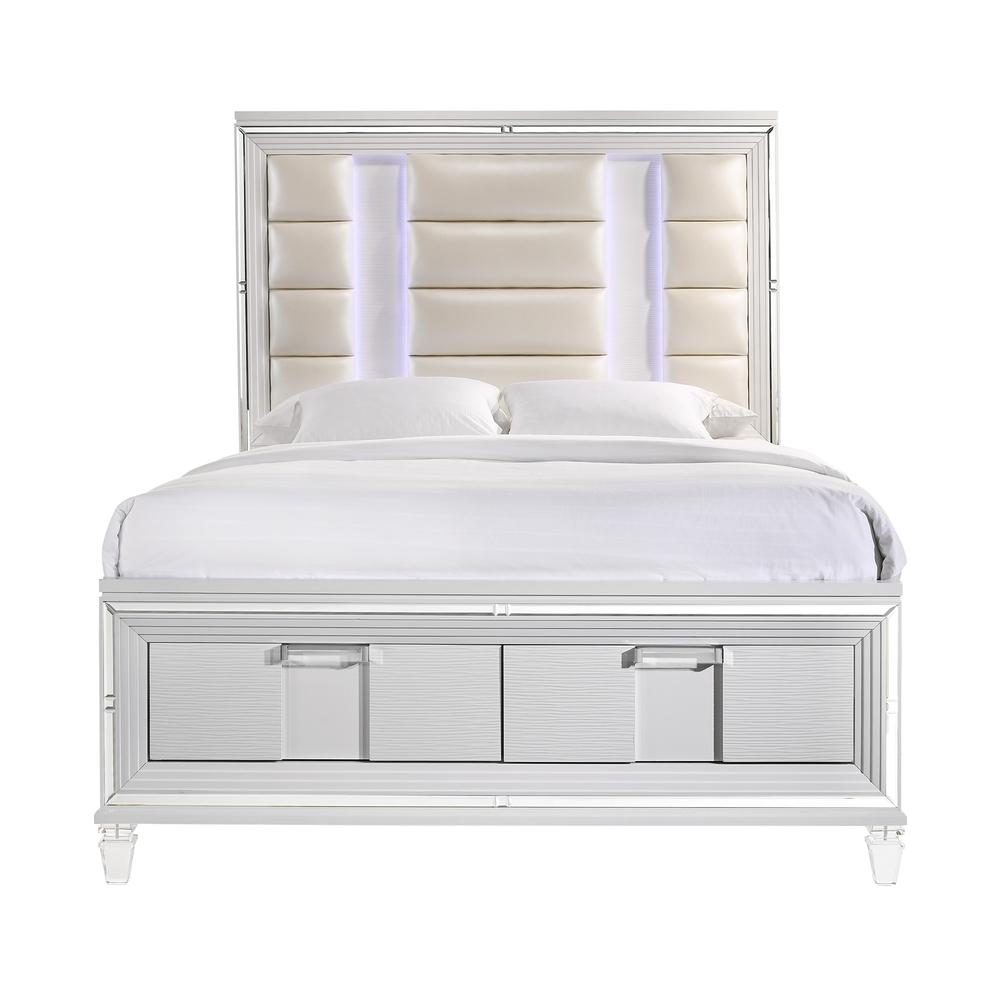 Picket House Furnishings Charlotte 2-Drawer Queen Storage Bed in White. Picture 3