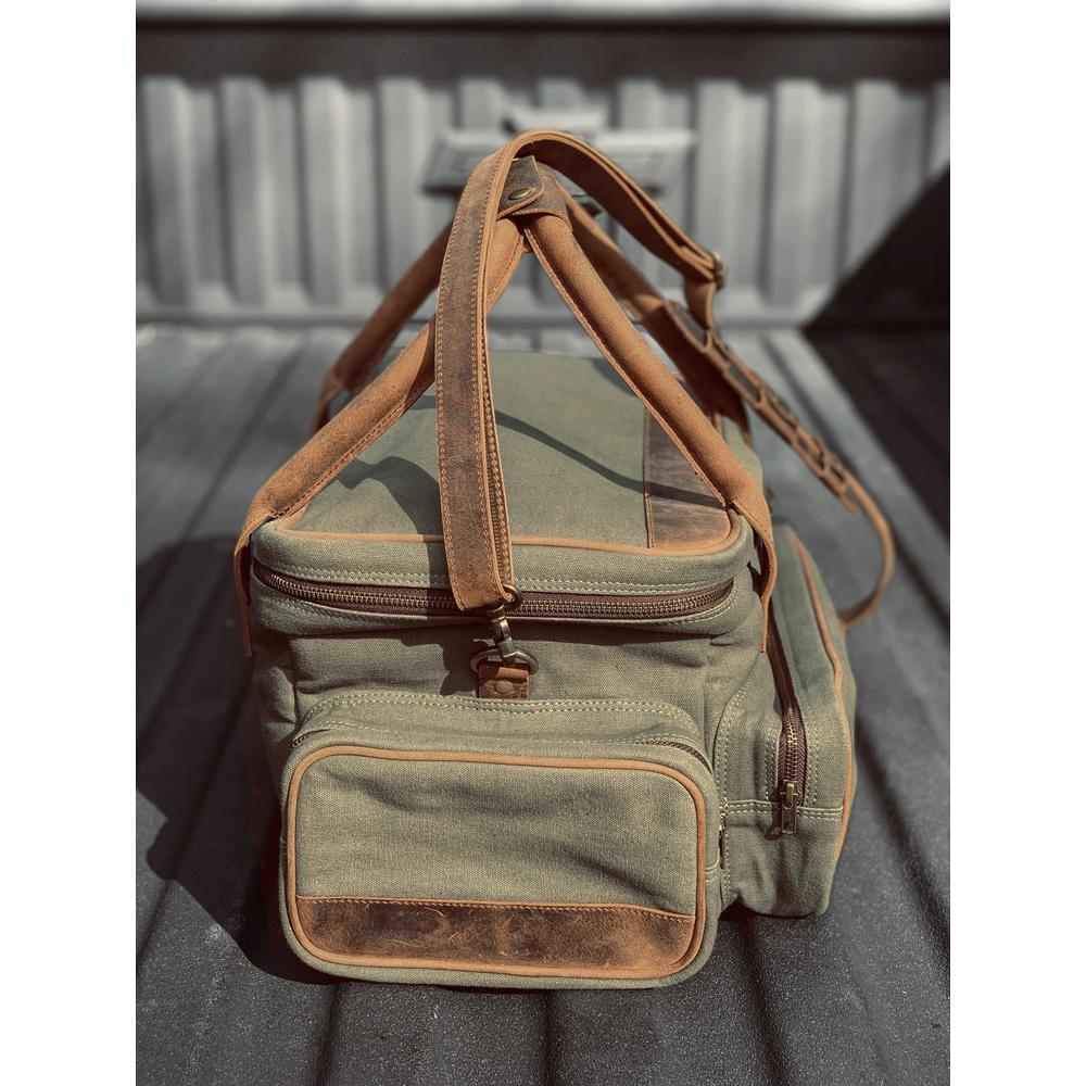 Canvas and Leather Field / Range Bag. Picture 8