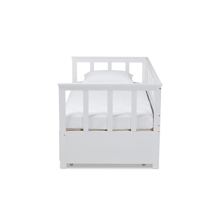 White Finished Expandable Twin Size to King Size Daybed with Storage Drawers. Picture 5