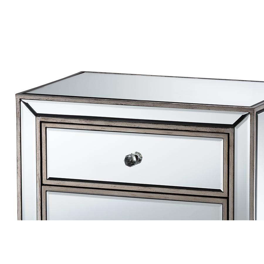 Fadri Contemporary Glam and Luxe Mirrored 2-Drawer Nightstand. Picture 5