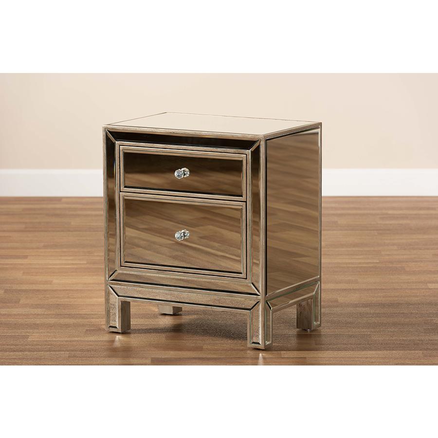 Fadri Contemporary Glam and Luxe Mirrored 2-Drawer Nightstand. Picture 7
