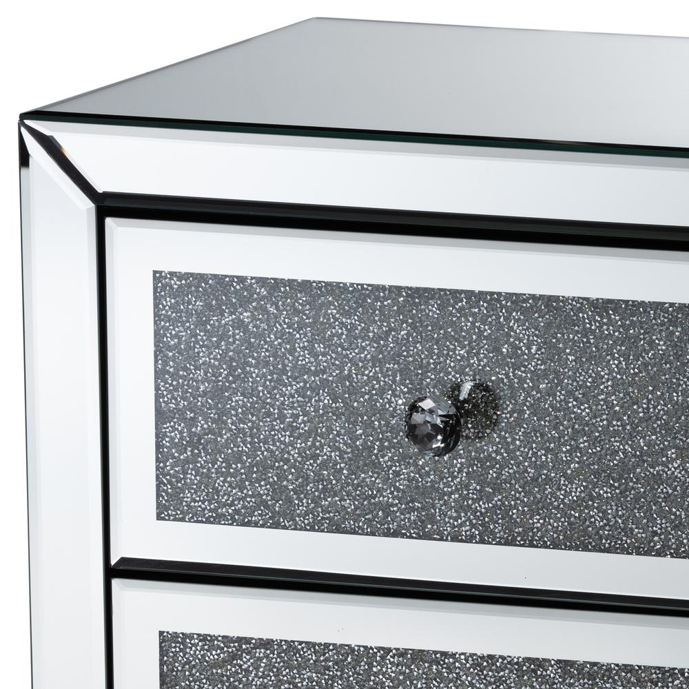 Talan Contemporary Glam and Luxe Mirrored 3-Drawer Nightstand. Picture 5