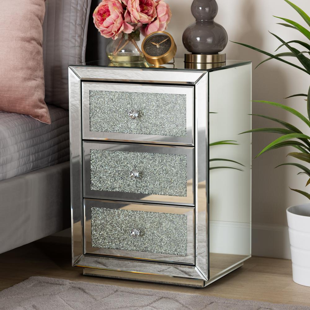 Talan Contemporary Glam and Luxe Mirrored 3-Drawer Nightstand. Picture 6