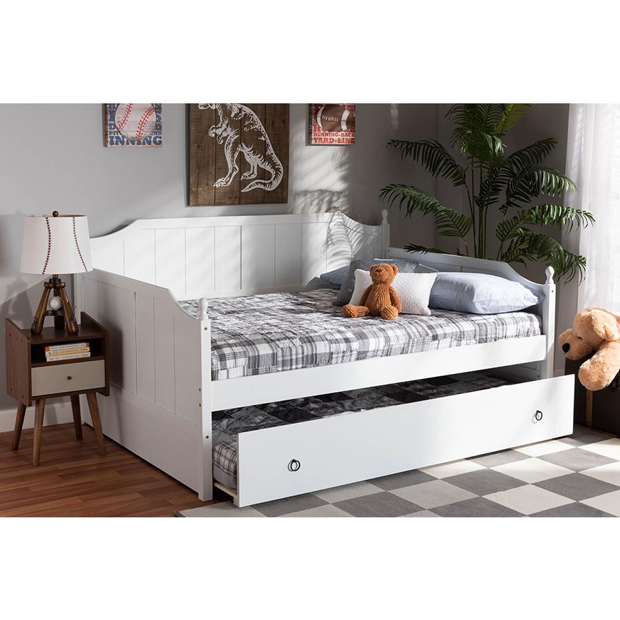 Farmhouse White Finished Wood Full Size Daybed with Twin Size Trundle. Picture 9