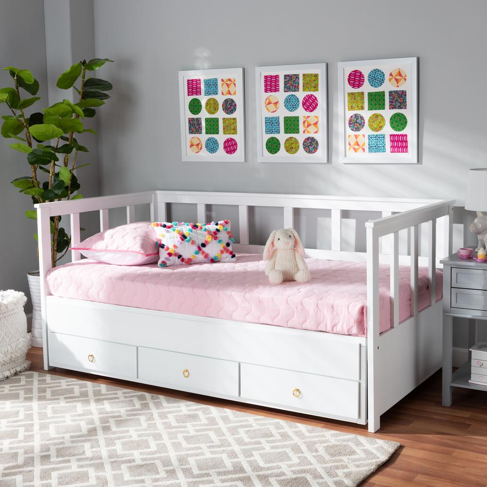 White Finished Expandable Twin Size to King Size Daybed with Storage Drawers. Picture 22