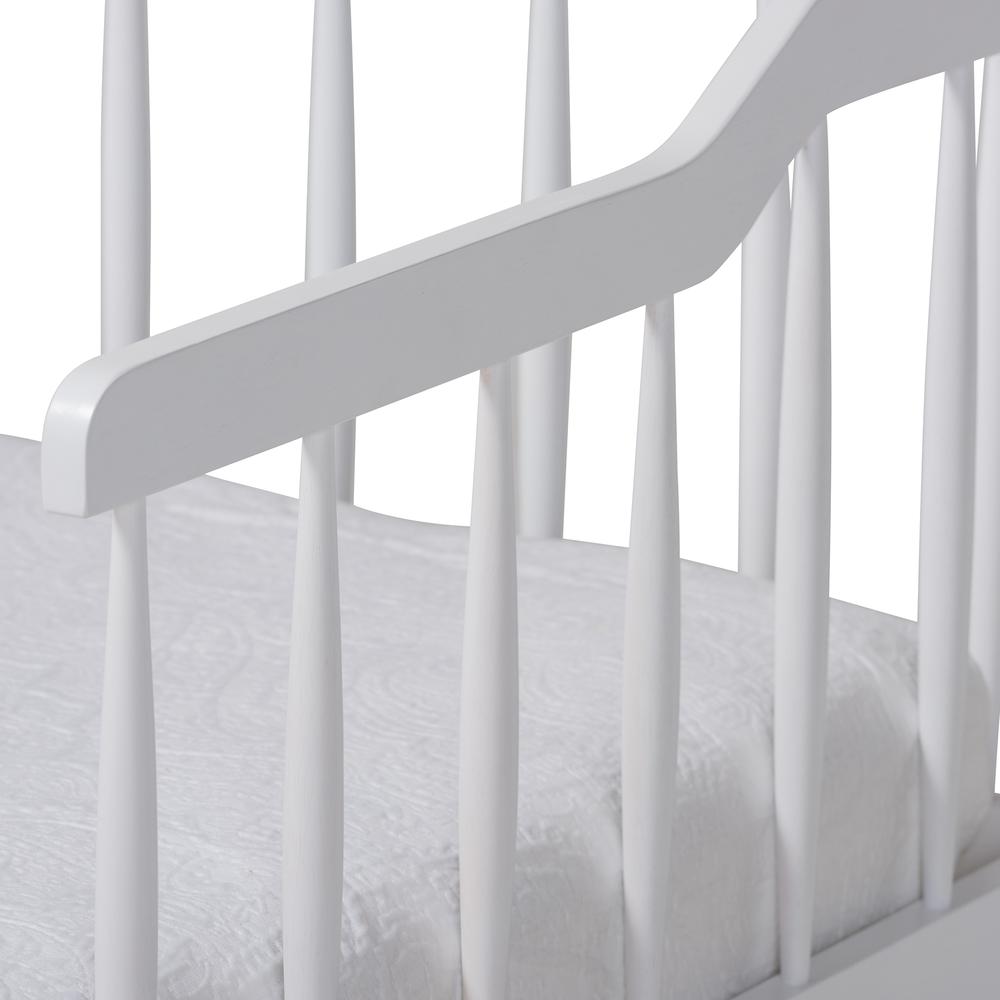 White Finished Wood Expandable Twin Size to King Size Spindle Daybed. Picture 18