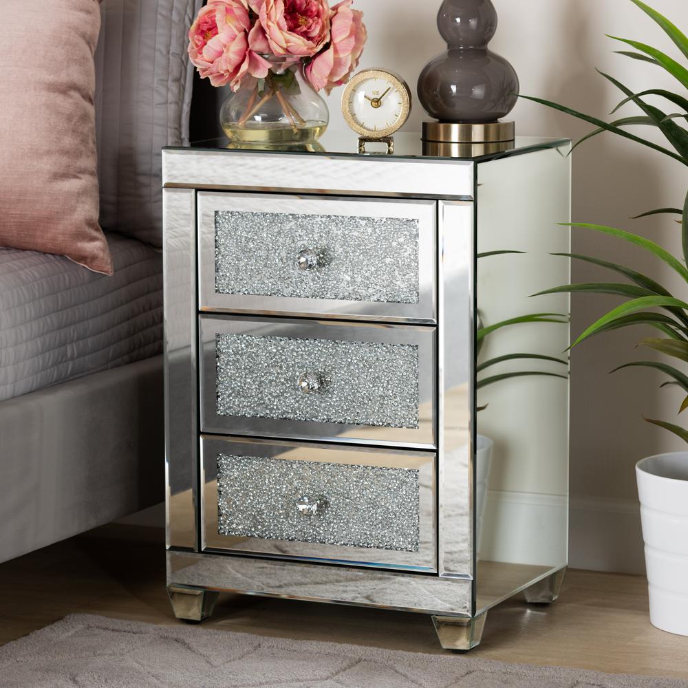 Ralston Contemporary Glam and Luxe Mirrored 3-Drawer Nightstand. Picture 9