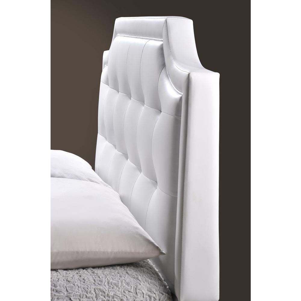 Baxton Studio Carlotta White Modern Bed with Upholstered Headboard - King Size. Picture 4