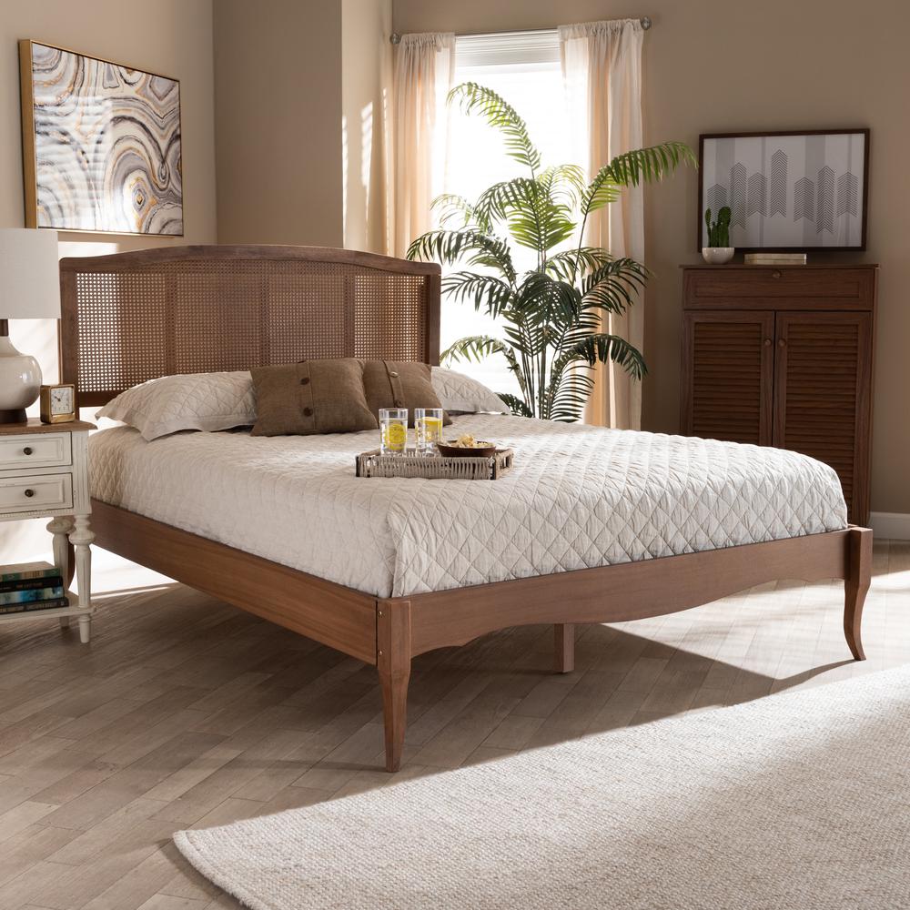 Synthetic Rattan Queen Size Platform Bed. Picture 16